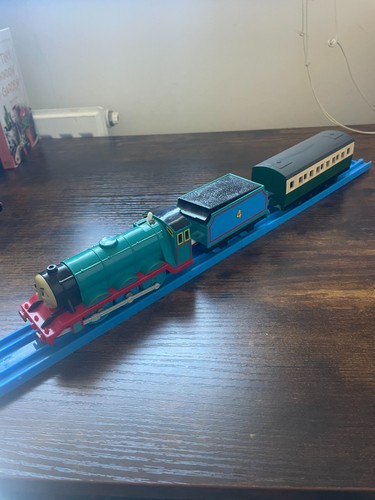 Gordon trackmaster train set - gordon,
