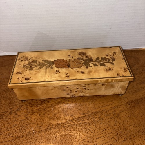 Reuge music jewelry - box, w/