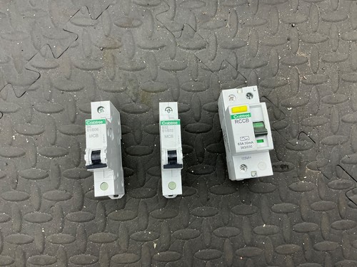Crabtree mcb circuit breaker - circuit,