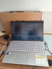 ASUS Vivobook 15