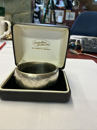 Large solid silver bangle - large,