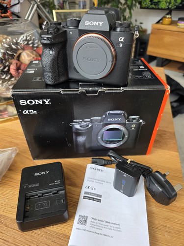Sony a9ii mirrorless digital - mirrorless,