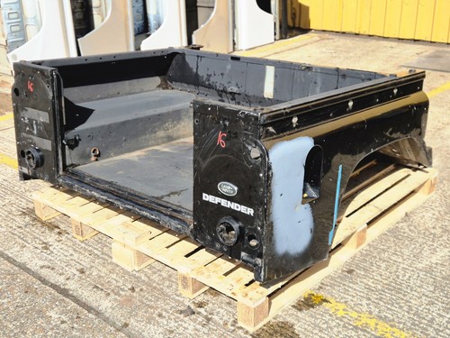 Black tdci land rover - land,