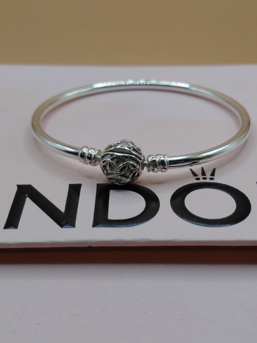 Pandora pre loved bangle 16cm - pandora,