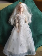 Anne Hathaway Snow Queen
