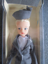 VINTAGE BOXED SINDY DOLL CABIN