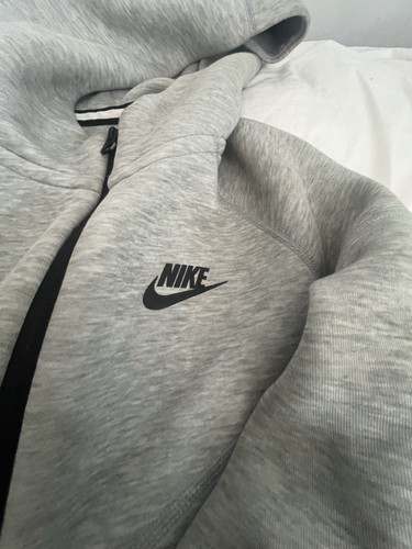 Nike grey tech fleece full - tech,