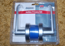 ikonic Ashlee Privacy Set Lever Chrome Door Handle