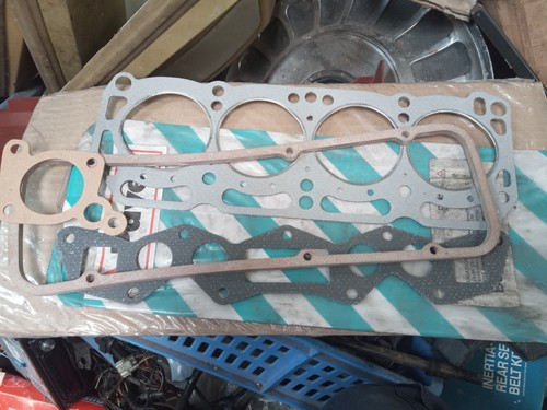 Datsun a12 a12s 1171cc head - a12,