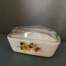 PYREX Triangle Oven Lidded Dish Cookware Kitchen Dining Vintage Retro