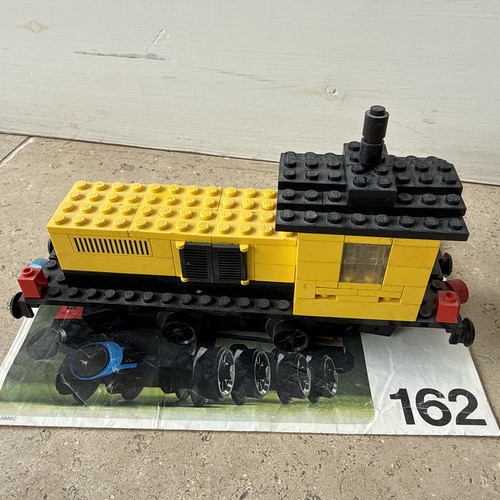 Lego 162 diesel locomotive - lego,