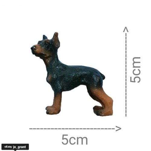 Doberman dog figure 5x5cm - doberman, toy