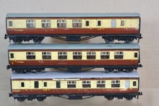 HORNBY DUBLO 3 RAIL RAKE of 3