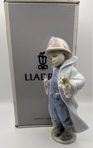 Lladro~Fireman~6334~With