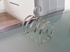 Vintage WALKER & HALL SHEFFIELD 4 SLICE SILVER PLATED TOAST RACK.IDEAL FOR B & B