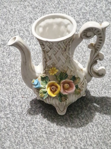 Vintage large capodimonte - vintage,
