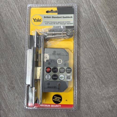 Yale essentials lever - yale,
