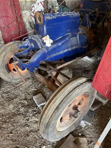 Fordson e27n tractor partly - fordson,