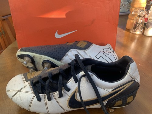 Nike retro and rare total - ,