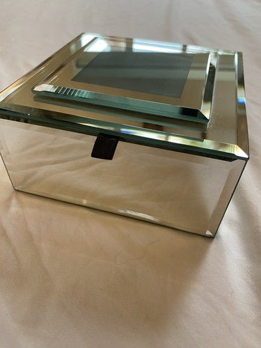 Silver mirrored glass - silver,