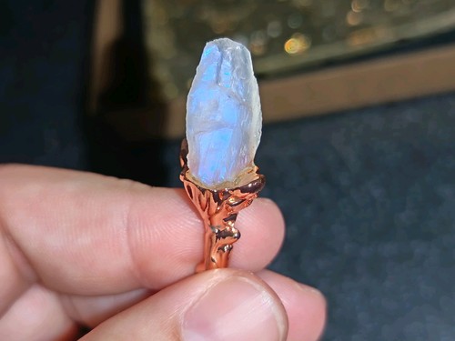 Rose gold plated metal - gold,