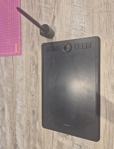 Wacom intuos pro pth - intuos, with