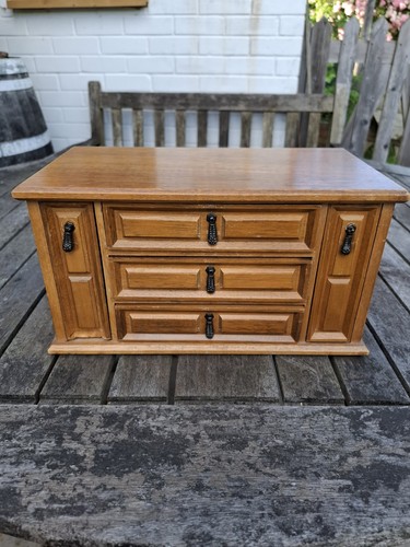 Jewellery box cabinet - jewellery,