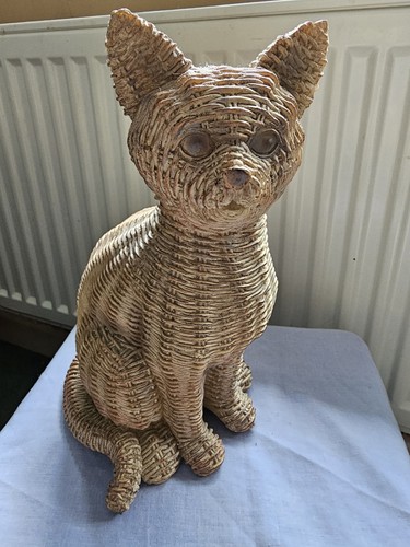 Dunelm churchgate resin cat - resin,