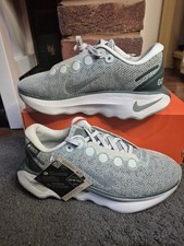 Nike Motiva GTX Size Uk2.5 EU