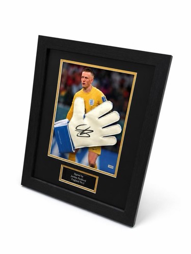 Jordan pickford signed - jordan,