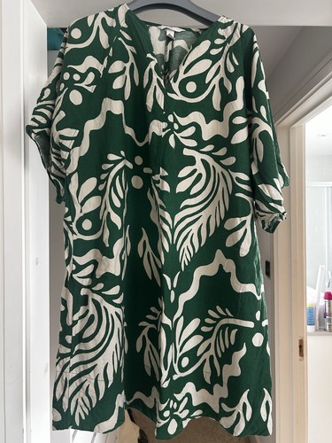 Green and white - white, floral