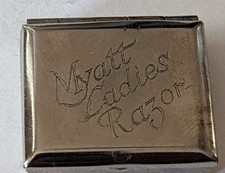 Myatt Ladies Razor With Pouch And Vintage Small Ashtray