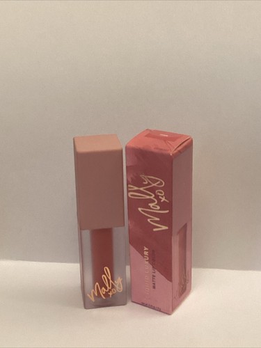 Mally liquid luxury - luxury, lip