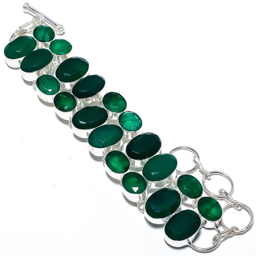 Emerald gemstone - emerald(simulated),