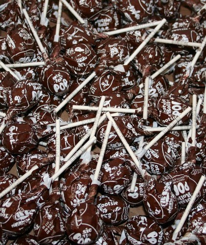 100x chocolate tootsie roll - chocolate,