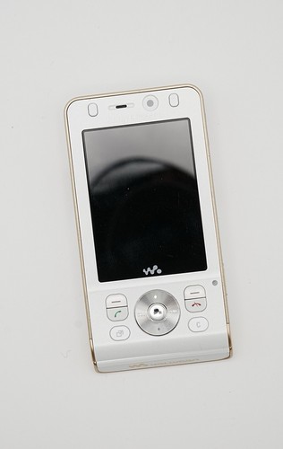 Sony ericsson w910i - sony,