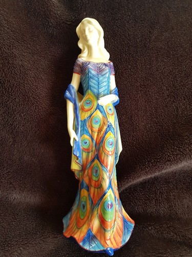Benaya ceramic lady - ceramic, figurine