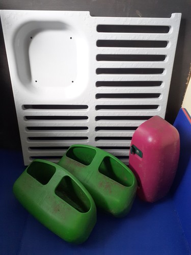 Eglu feeder drinkers - feeder, and