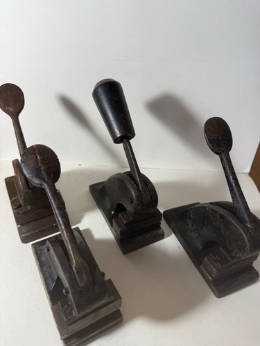 Vintage cast iron hand lever - iron,
