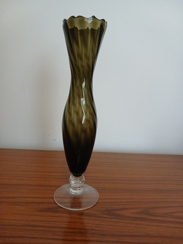 Vintage art glass foreign - , vase