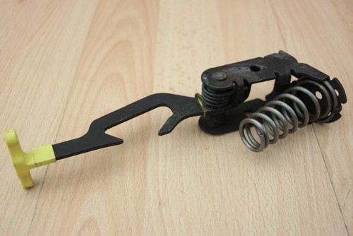Bonnet latch cable - catch,