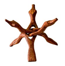 Natural Wooden Cobra Stand