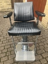1 X Belmont Dainty Barber Chair