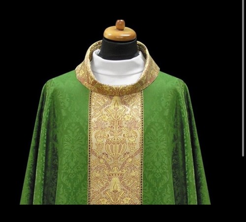 Green chasuble vestment - green,