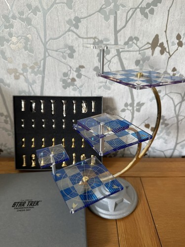 Star trek tridimensional chess - trek,