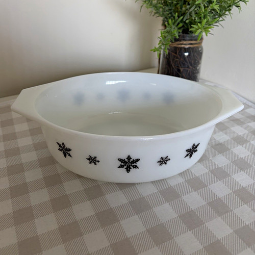 Vintage pyrex black - vintage,