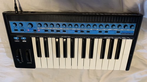 Novation bass station - novation,
