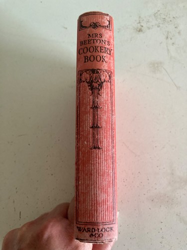 Mrs beeton cookery book - beeton’s,