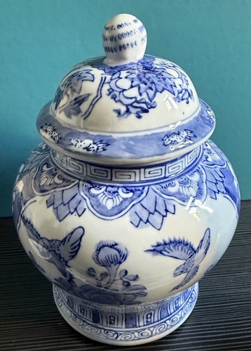 Chinese porcelain vase urn - chinese,