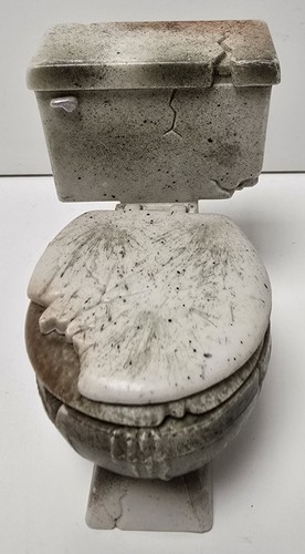 1998 jakks pacific - 1998, toilet
